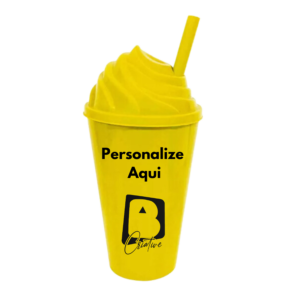 Copo com Tampa de Chantilly